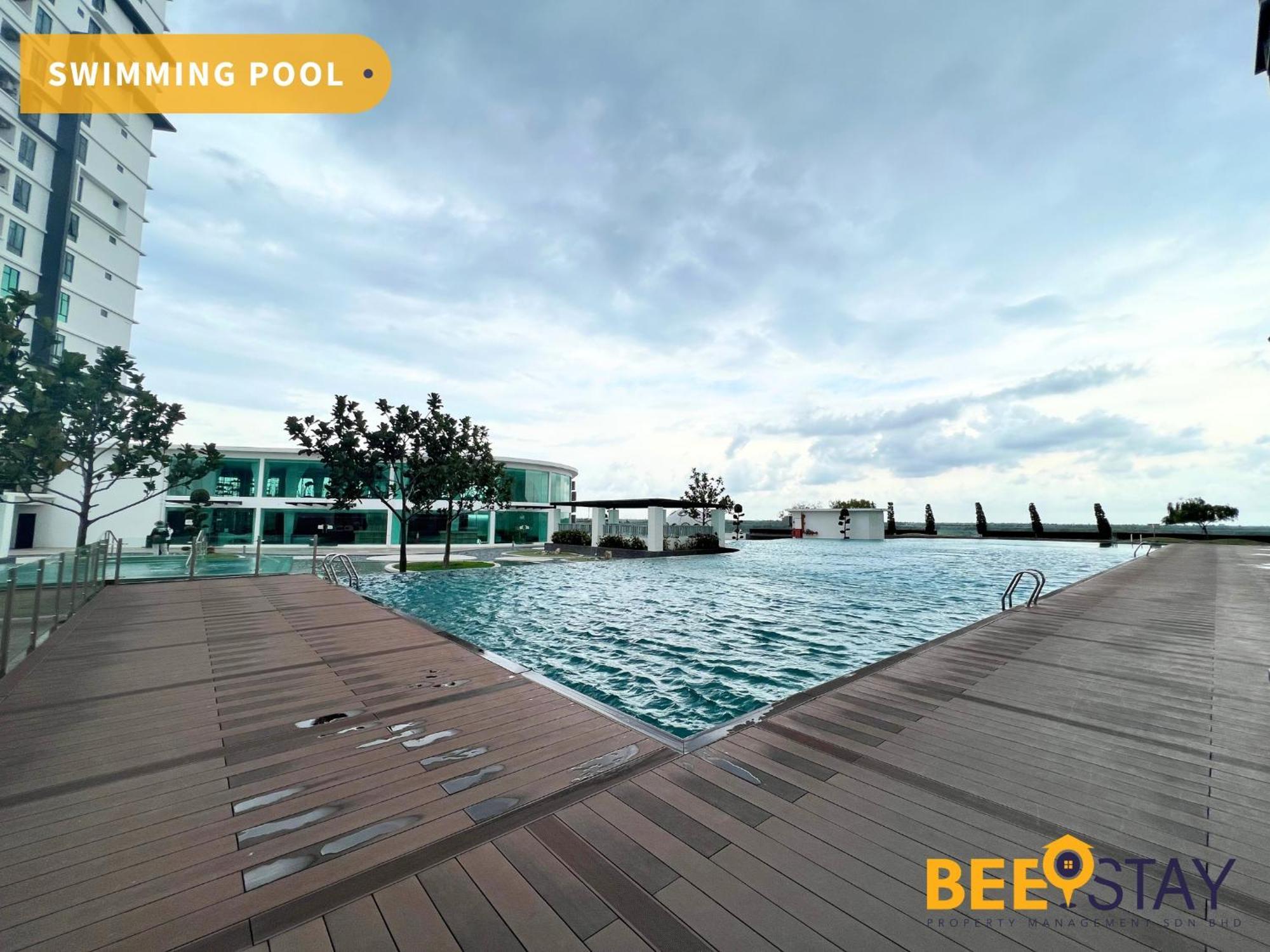 Apartmán New Listing Klang With Netflix Wifi Swimming Pool View Exteriér fotografie
